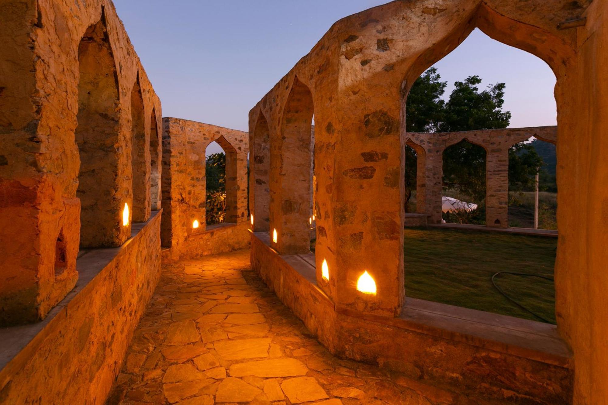 Manmatha A Luxury Retreat Bed & Breakfast Udaipur Exterior photo